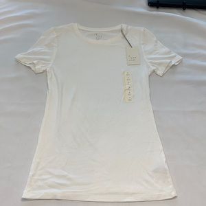 a new day BRAND NEW White T-Shirt Size Small